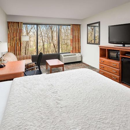 Hampton Inn Oak Ridge Bagian luar foto