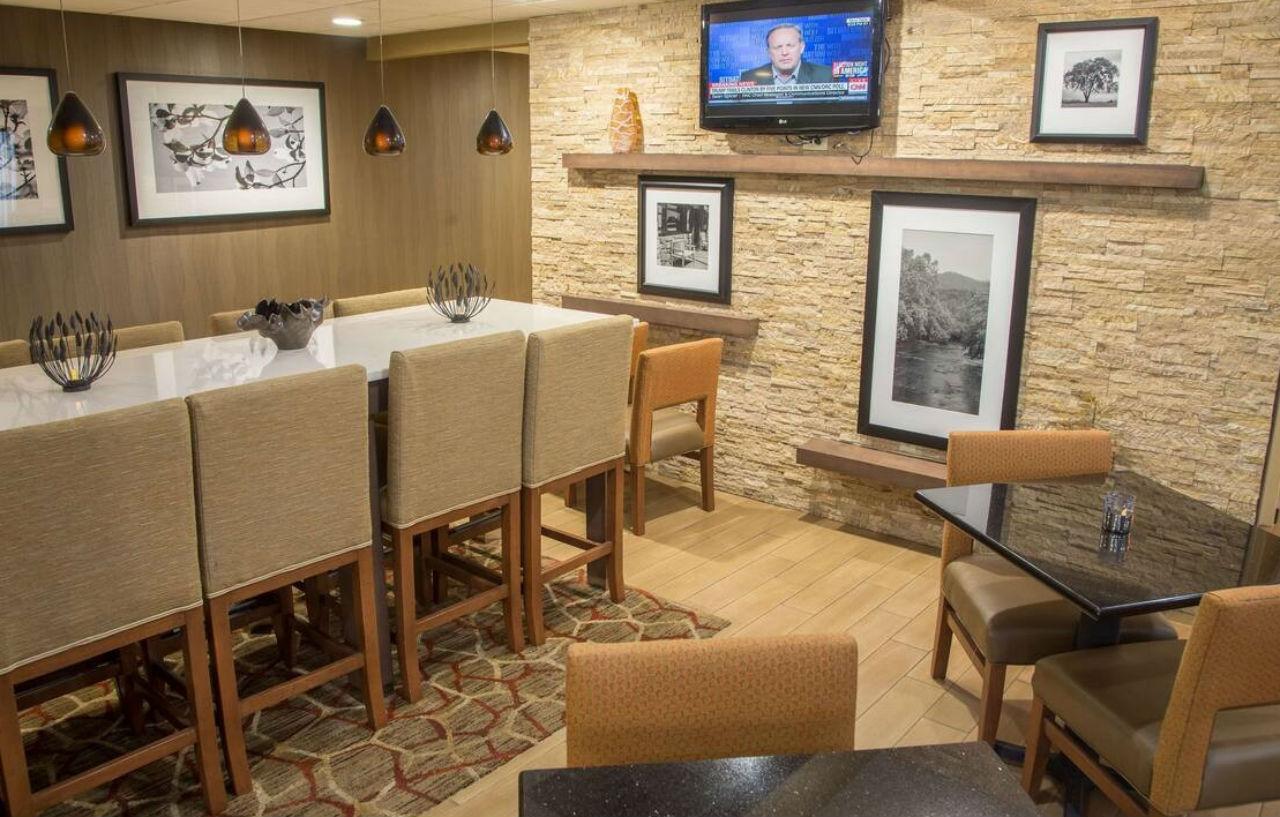 Hampton Inn Oak Ridge Bagian luar foto