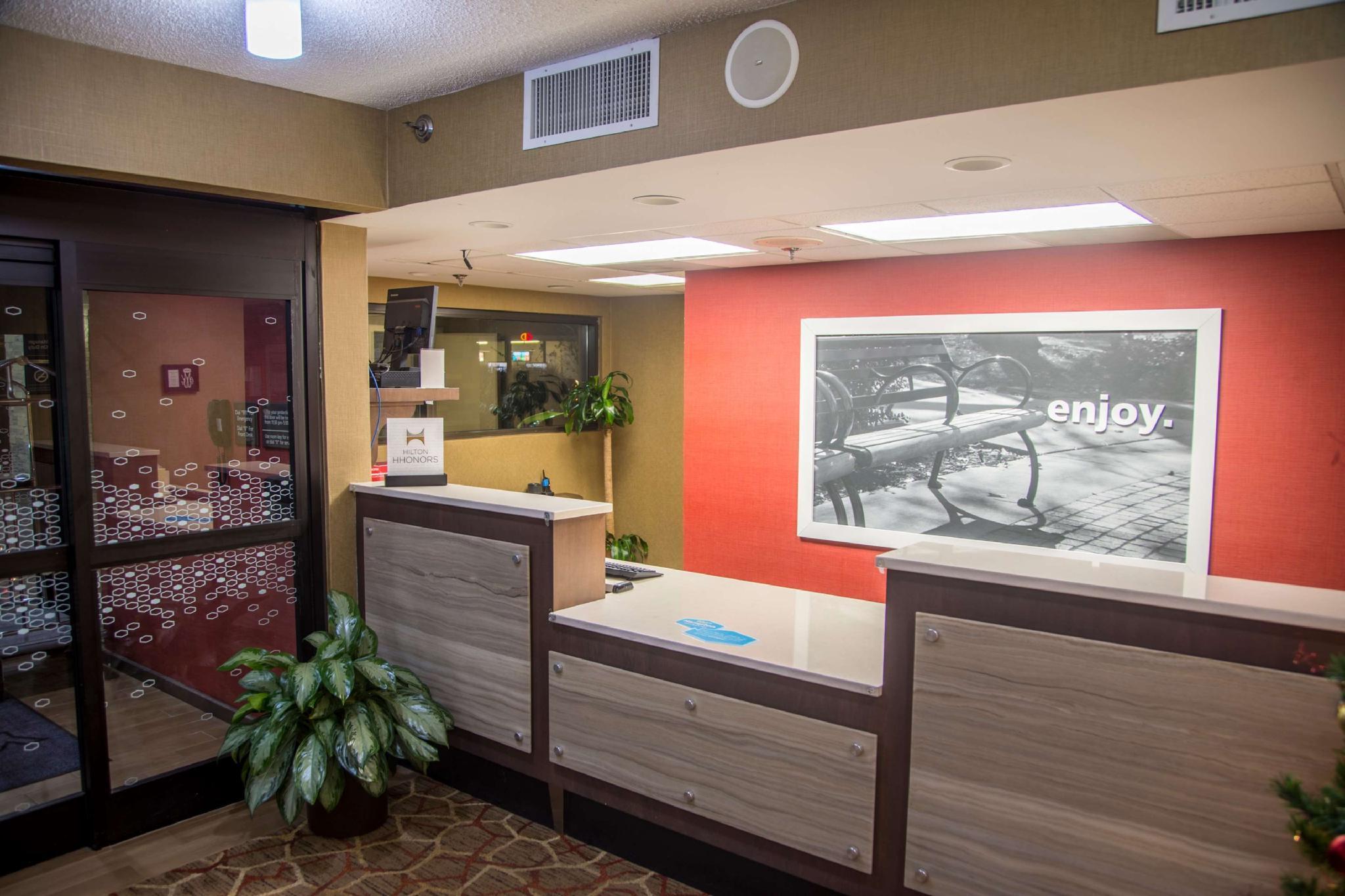 Hampton Inn Oak Ridge Bagian luar foto