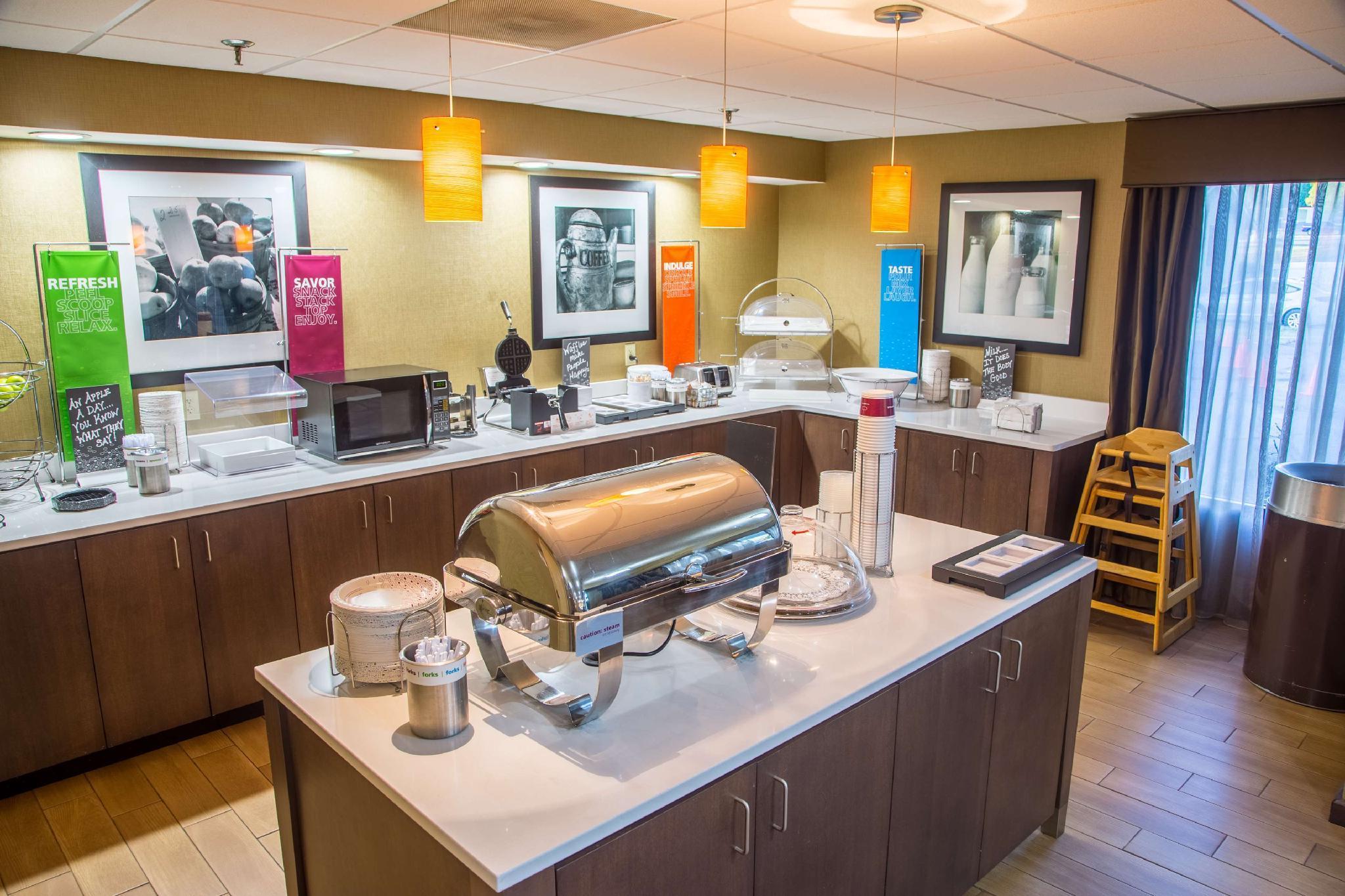 Hampton Inn Oak Ridge Bagian luar foto