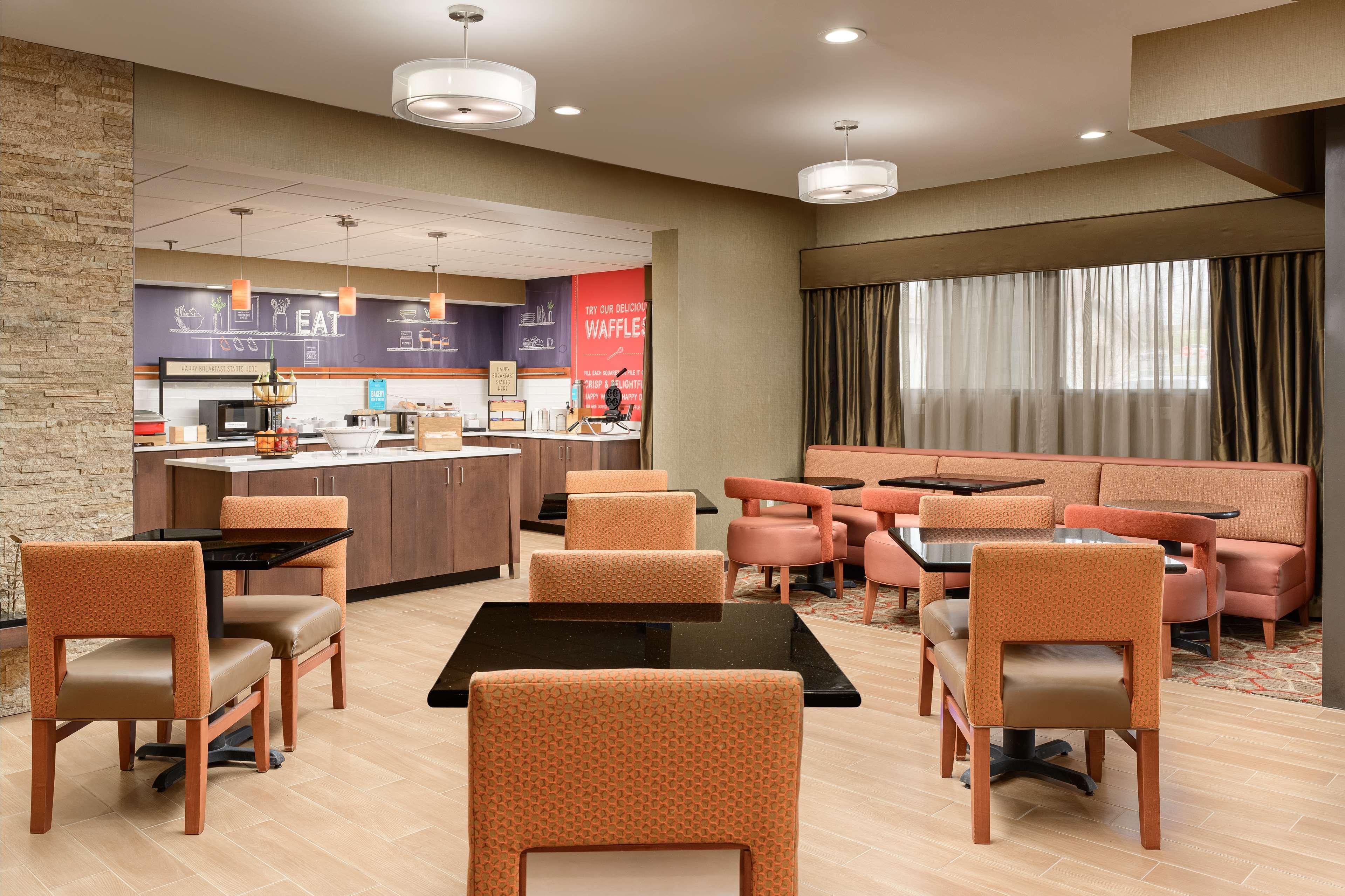 Hampton Inn Oak Ridge Bagian luar foto