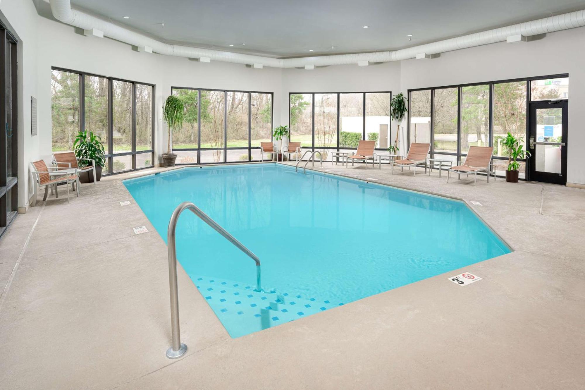 Hampton Inn Oak Ridge Bagian luar foto